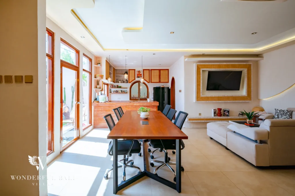 4BR villa for rent in Padonan, Canggu — dining area