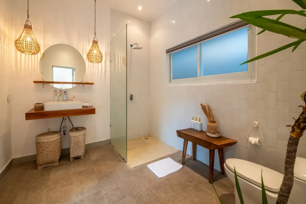 Villa Moana, Canggu — bathroom, villa Moana serving the connecting family bedrooms