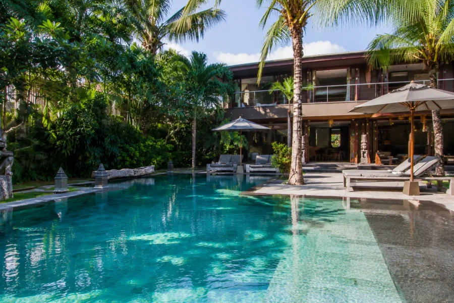 Villa Yoga — 7BR Garden Estate Villa with 15m Pool and Yoga Bale in Seminyak