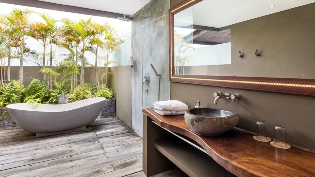 En-suite bathroom with bathtub off bedroom 2 at Villa Yoga, Seminyak