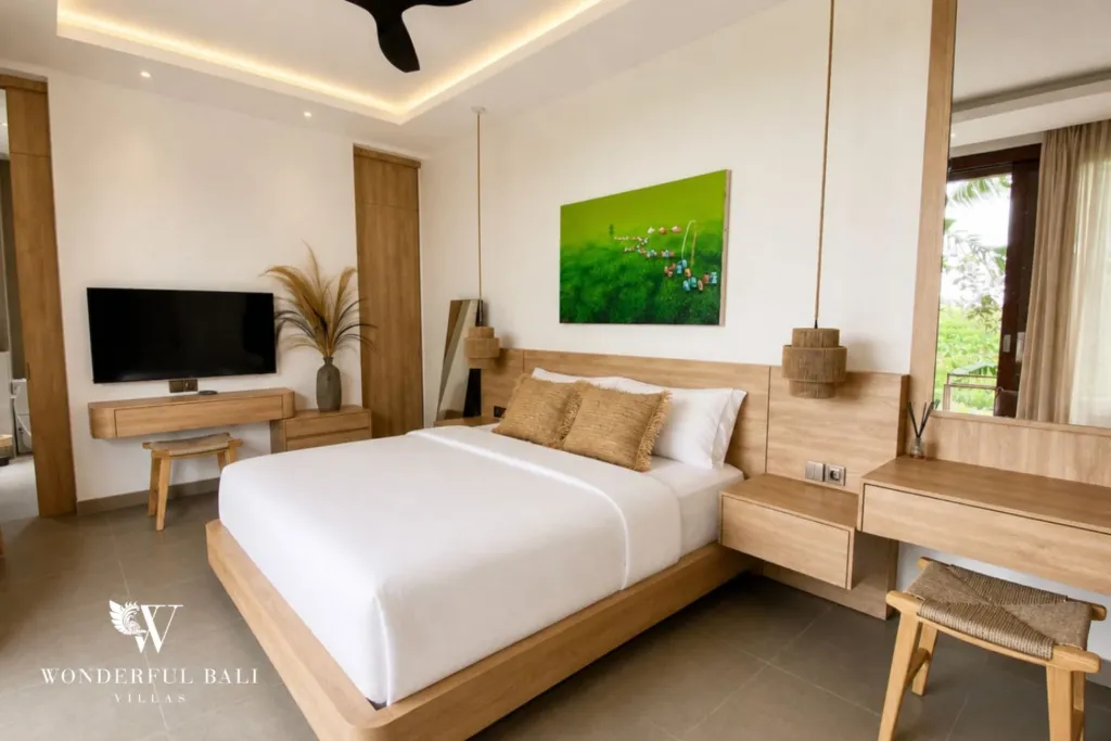 3BR villa for rent in Kedungu — bedroom, desk, smart TV and built-in headboard