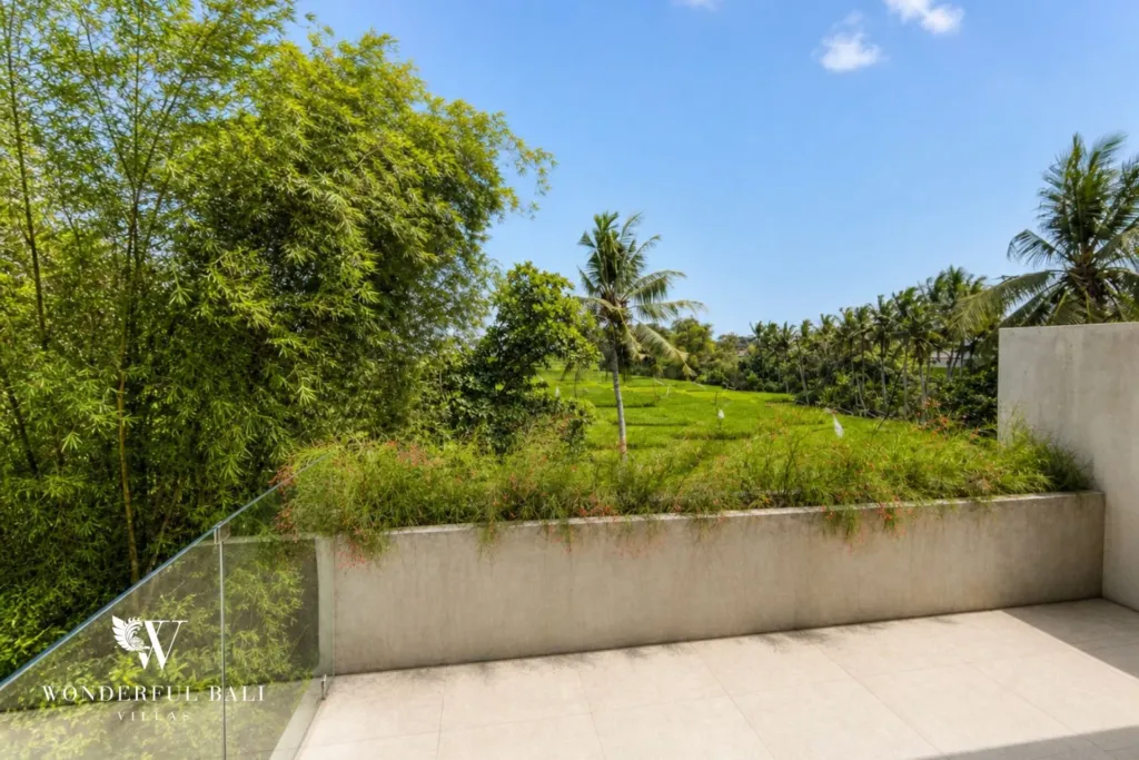 3BR villa for rent in Kedungu — balcony, upstairs balcony looking over the rice paddy