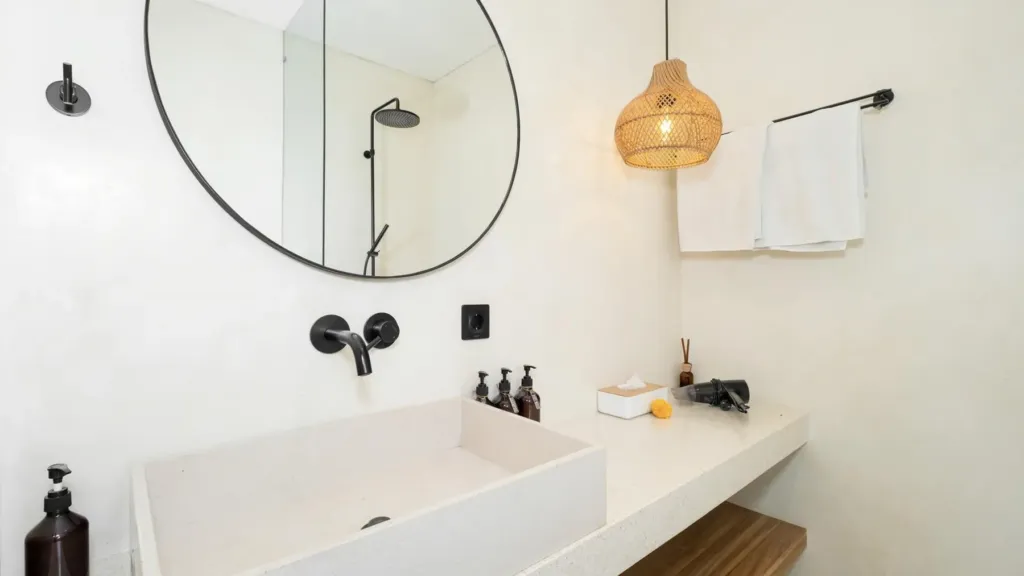 Lexington Palace Villa, Uluwatu — bathroom, en-suite with terrazzo basin and rain shower at Lexington Palace Villa