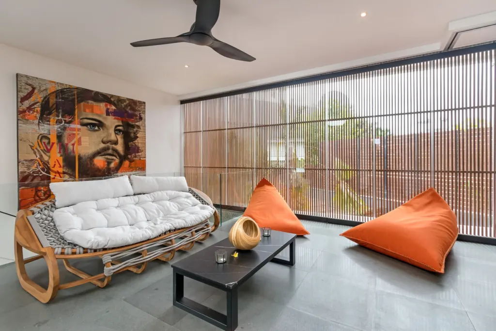 Villa Castil di Udara, Kerobokan — living room, second lounge upstairs at Villa Castil di Udara with oversized artwork