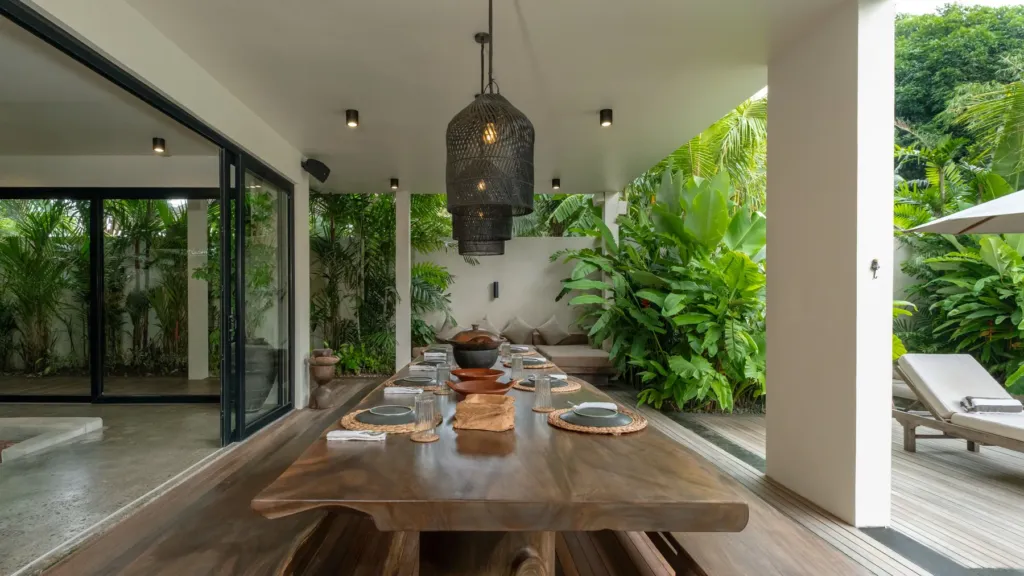 Outdoor dining area at Villa Jaxé, a 5-bedroom private-pool villa in Bingin, Bali