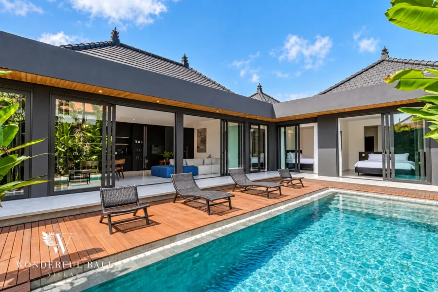 3br villa for sale umalas — single-storey 3-bedroom villa with a 7 m pool and Balinese tiled roofs in Umalas, Bali