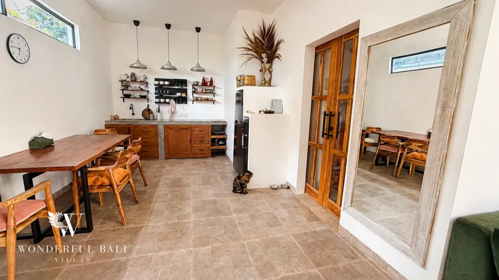 3BR villa for rent in Umalas — dining, open-plan dining area and kitchen