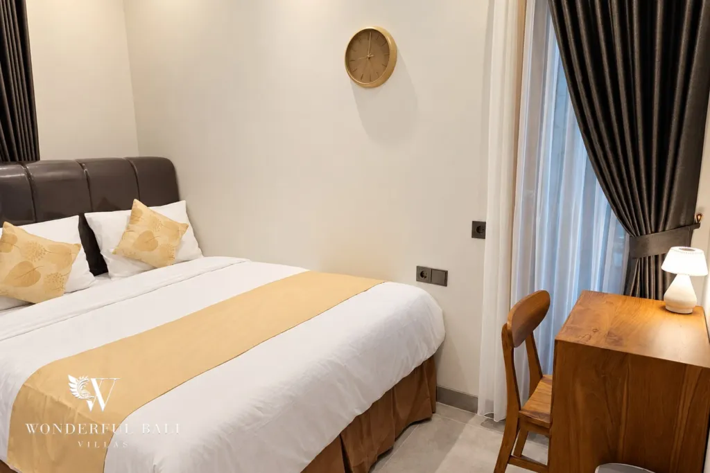 3BR villa for rent in Sanur — guest bedroom with desk and bedside lamp