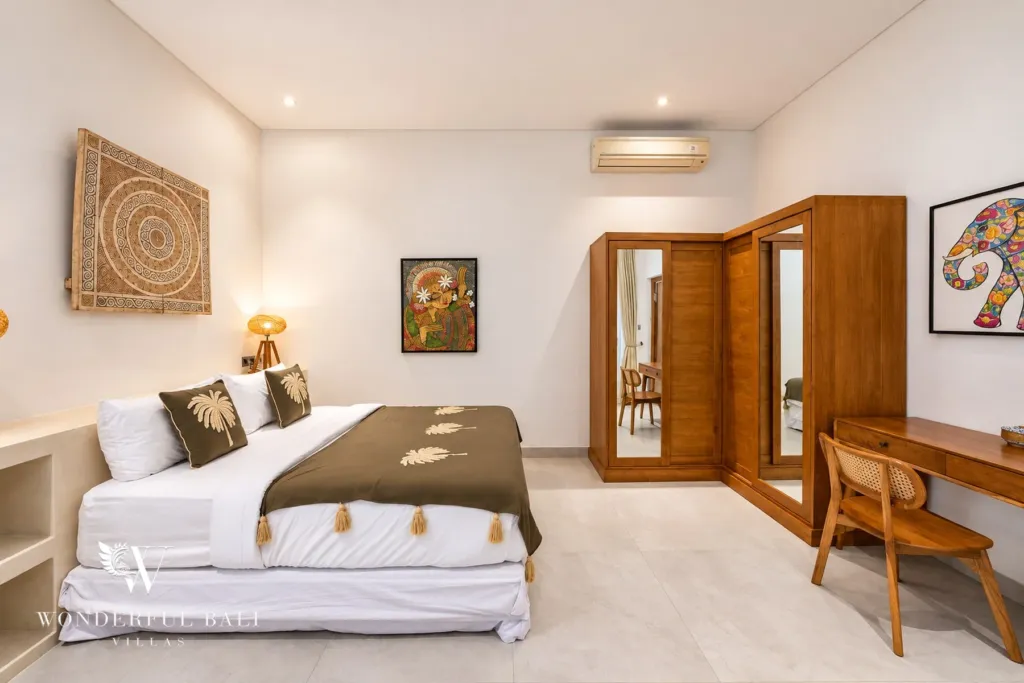 5BR villa for rent in Bumbak, Umalas — bedroom, guest bedroom with a daybed