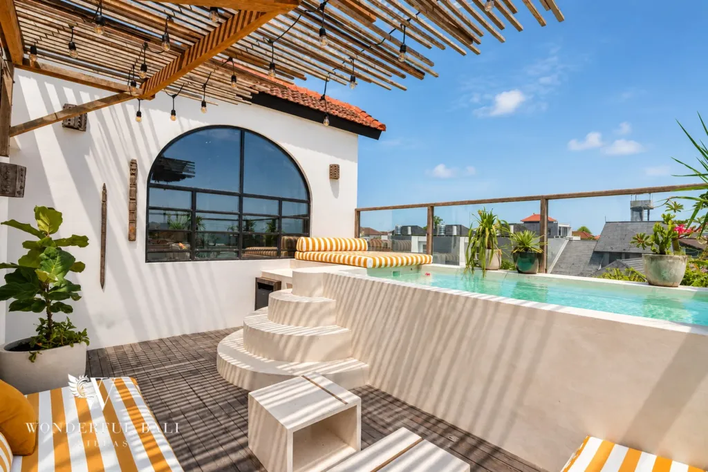 3BR villa for sale in Berawa — rooftop, rooftop jacuzzi with built-in steps and a glass balustrade