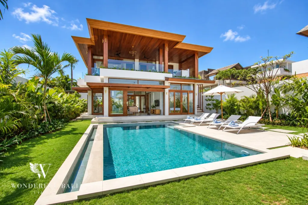 4BR villa for rent in Cemagi — pool, modern two-storey villa behind a large overflow pool