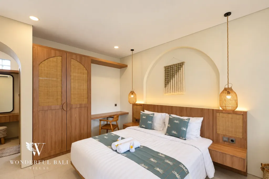 3BR villa for rent in Berawa, Canggu — bedroom, bedroom with the wardrobe and alcove in view