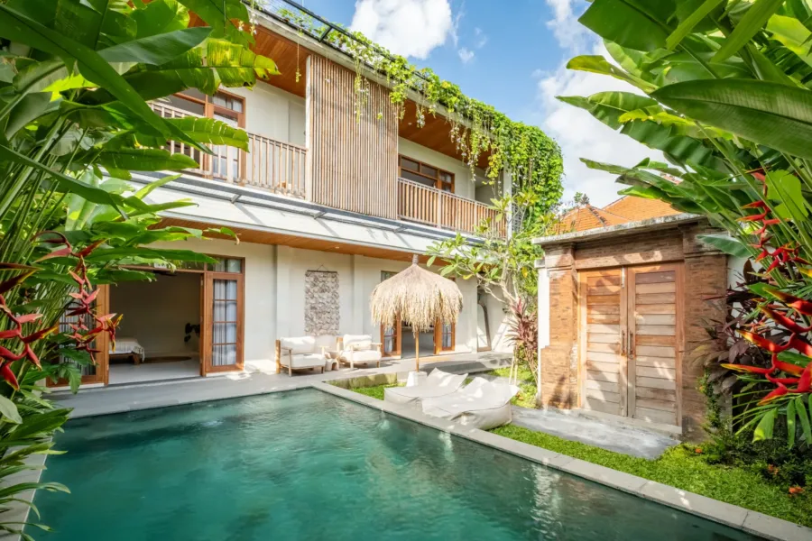 Villa Reviva — 3BR Pool Villa with Three Equal En-Suite Queens in Seminyak