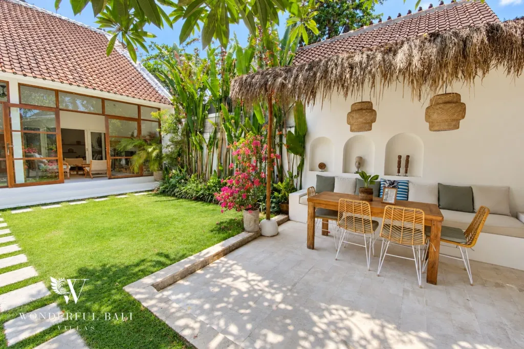 2BR villa Berawa, Canggu — outdoor dining pavilion