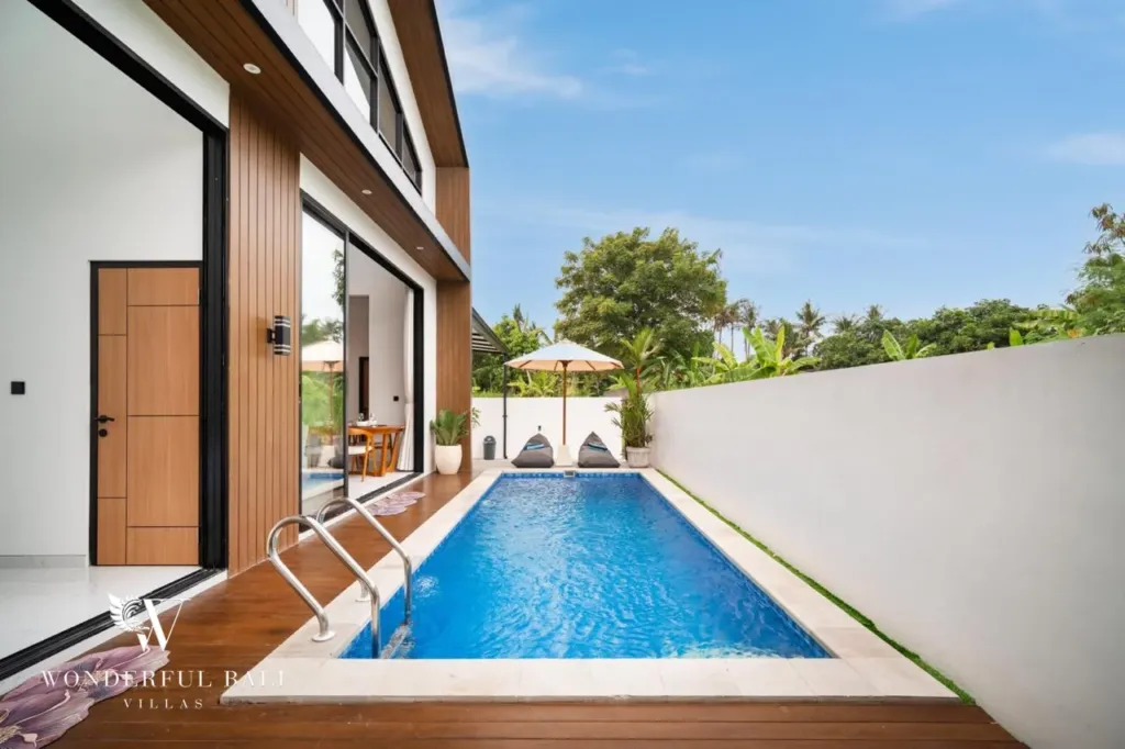 3BR villa for sale in Saba, Gianyar — private pool with ladder along the garden wall