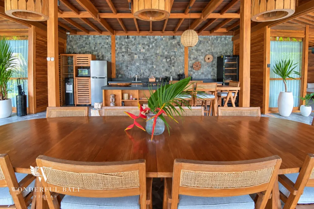 3BR villa Seseh, Canggu — teak dining table