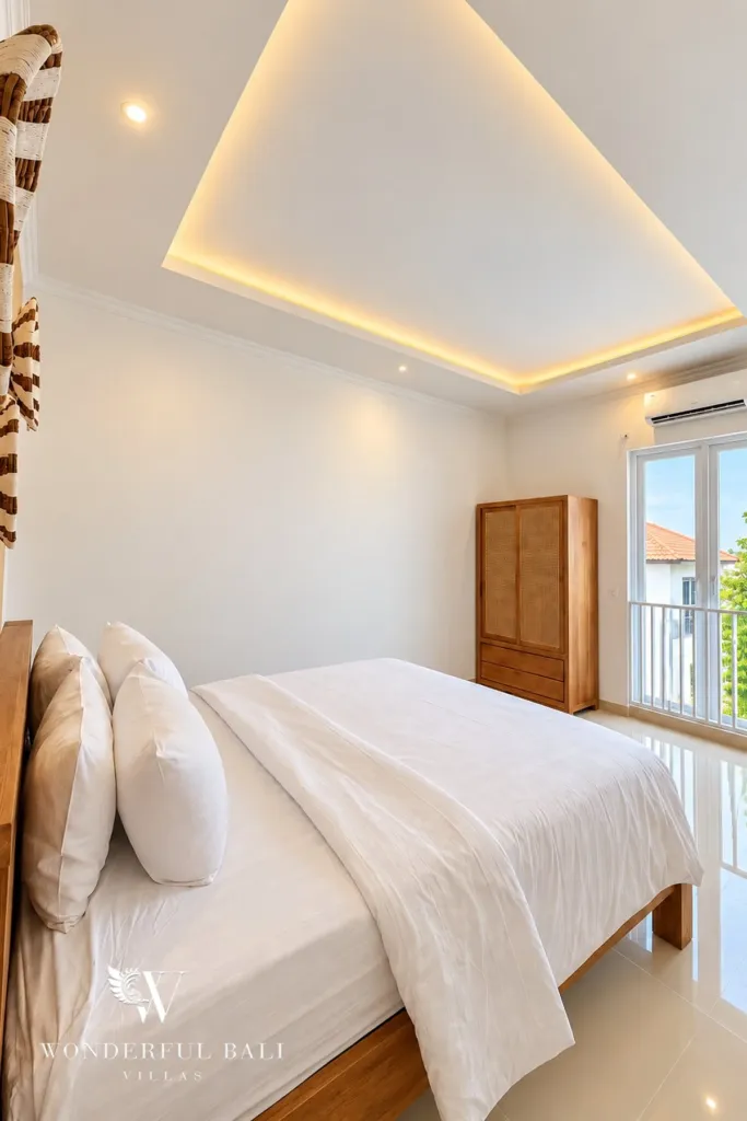 3BR villa for rent in Padonan — bedroom with wardrobe and balcony doors