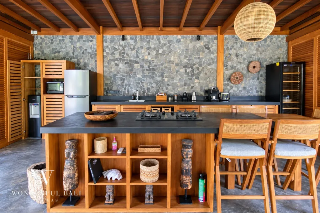 3BR villa Seseh, Canggu — kitchen island
