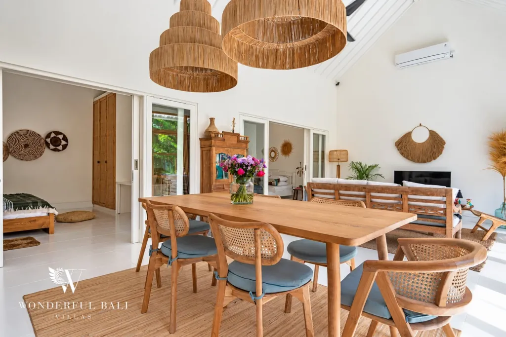 2BR villa Berawa, Canggu — dining room interior