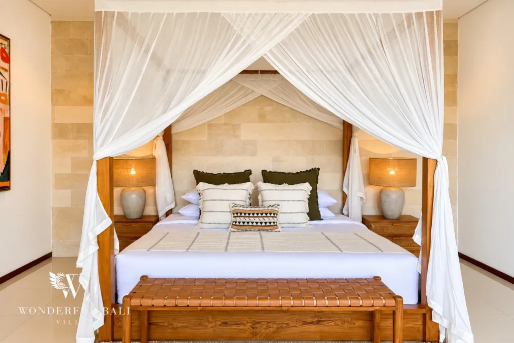 3BR villa Berawa, Canggu — four-poster master bedroom