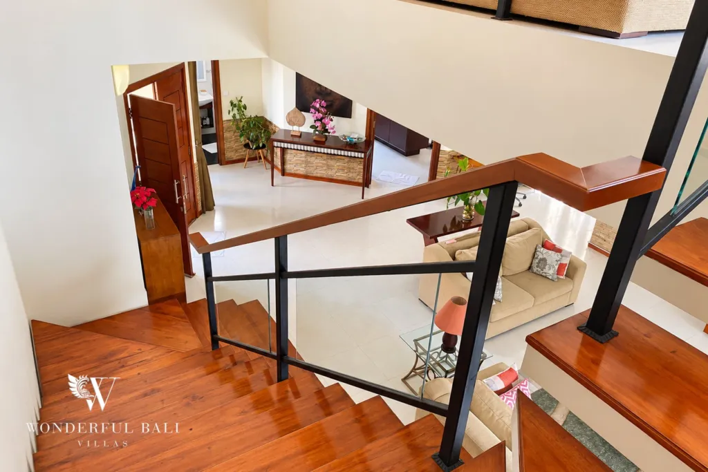 3BR villa for rent in Sanur — timber staircase and landing