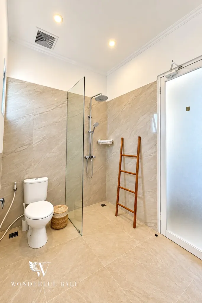 3BR villa for rent in Padonan — bathroom with rain shower and towel ladder