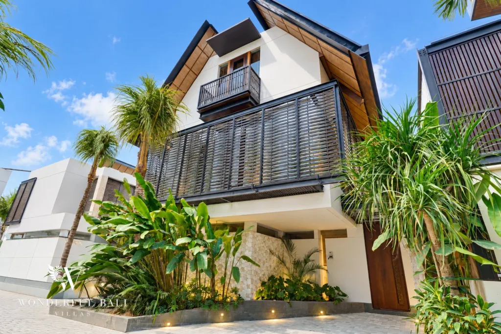 4BR villa for sale in Canggu — three-storey villa with timber louvres
