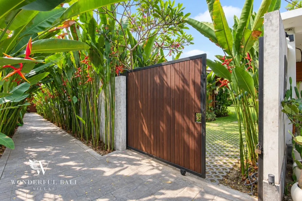 3BR villa Seseh, Canggu — villa entrance gate