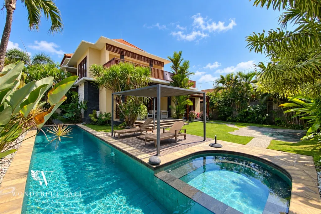 3BR villa for rent in Sanur — pool, pergola and villa