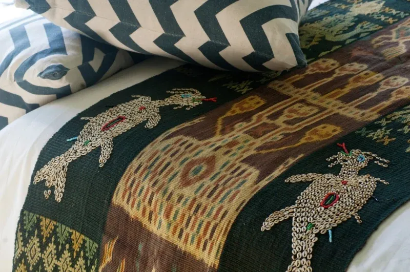 Beautiful Indonesian and Balinese art in the villa even the bed runners.