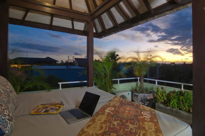 Work or relax in the gazebo on the rooftop.