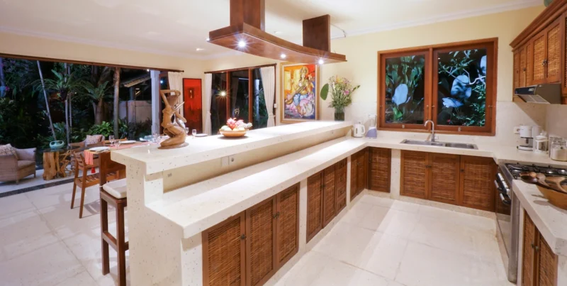 Fully equipped kitchen at Villa Bali Maja in Petitenget.