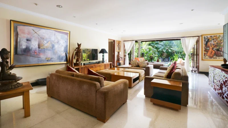 The spacious living room for nice evenings with family or friends.