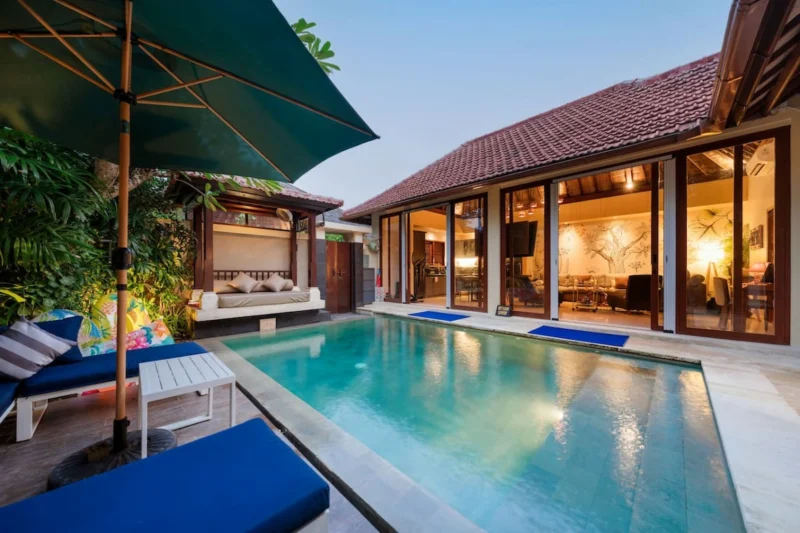 After dark, Villa 23 finds its best version. The pool glows, the living room warms, the garden holds it all in close. Private, quiet, and entirely yours — which is how every evening here should feel.